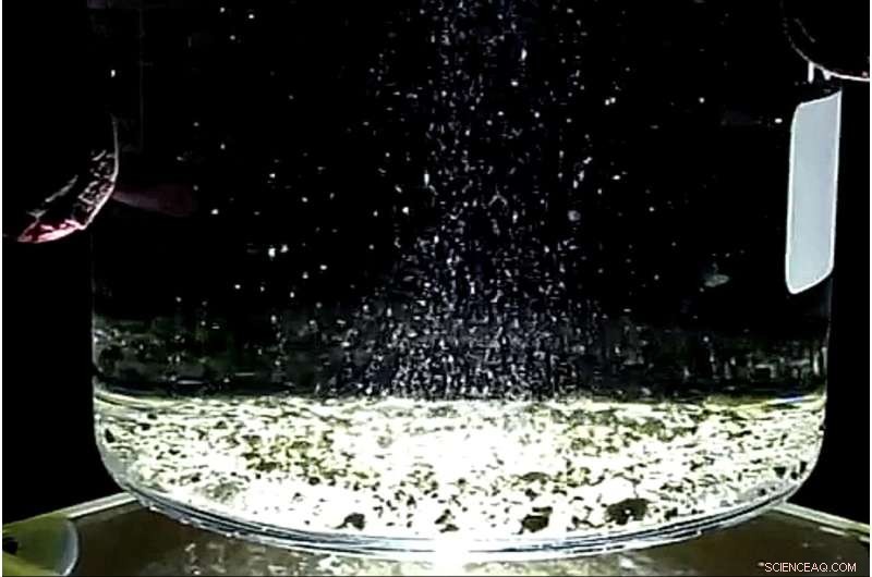 Innovative Artificial Photosynthesis Method Prevents CO2 Emissions in Carbon Fuel Energy Conversion