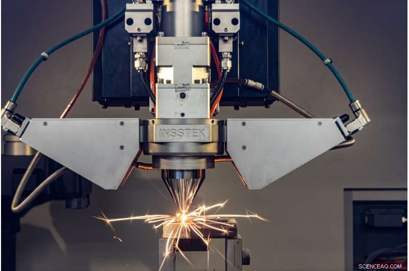Skoltech Scientists 3D-Print Gradient Magnetic Alloy from Nonmagnetic Powders