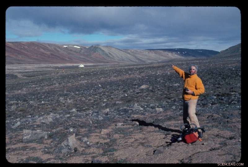 Discover Qikiqtania: The Aquatic Fossil Fish That Stayed in Water While Early Tetrapods Explored Land