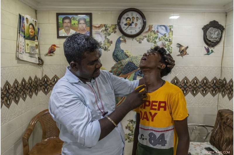 Urban Wilds: Mountain Lions of LA and Leopards of Mumbai