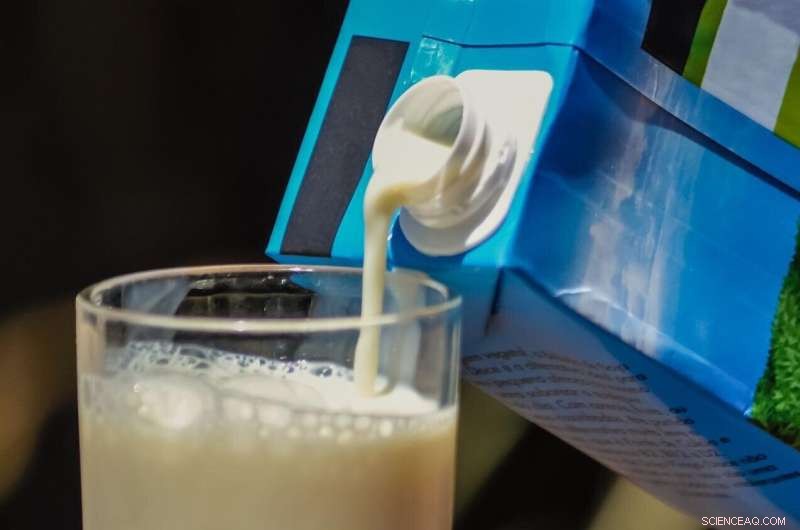 QR Codes on Milk Cartons: Reducing Food Waste & Improving Freshness