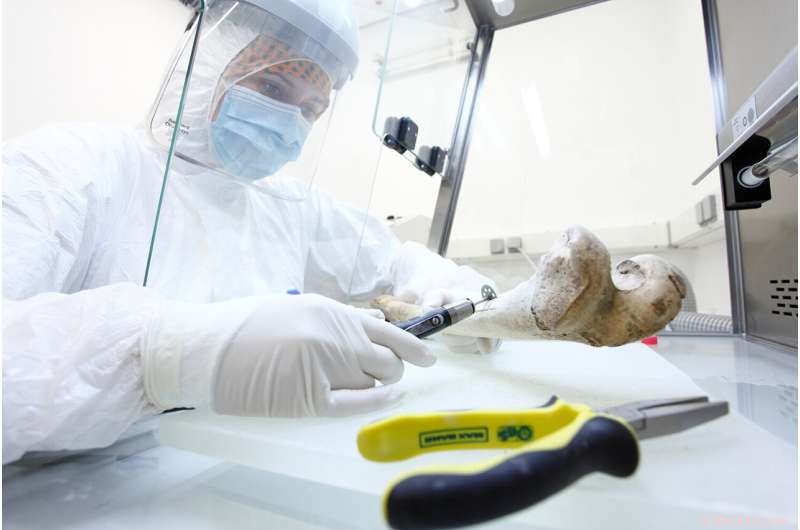 Uncovering the Ancestry of the World s First Farmers | Cell