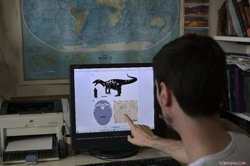 Giant Predator Dinosaur Discovered in Argentina: Meet *Maip macrothorax*