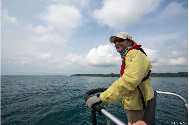Scientific Expedition Explores Uncharted Coiba Reefs with Manned Submarines