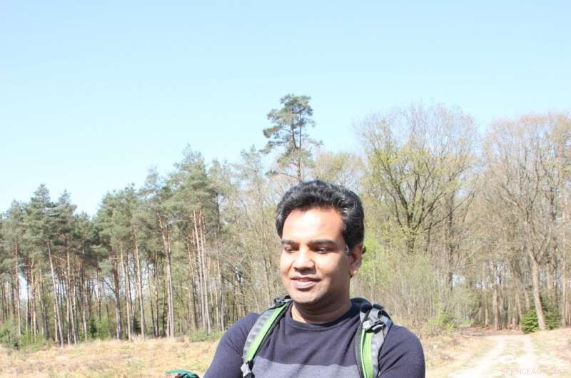 Snake-Eating Birds: Why They Don t Need Venom Resistance