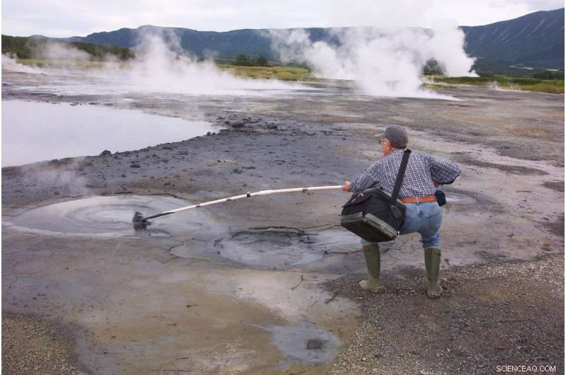 Novel Microbe Discovered at Berkeley Lab-Named Spacecraft Facility