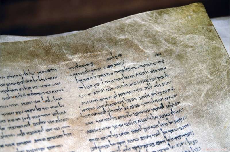 Unlocking Ancient History: Handwriting Analysis of Scrolls Reveals Untold Stories