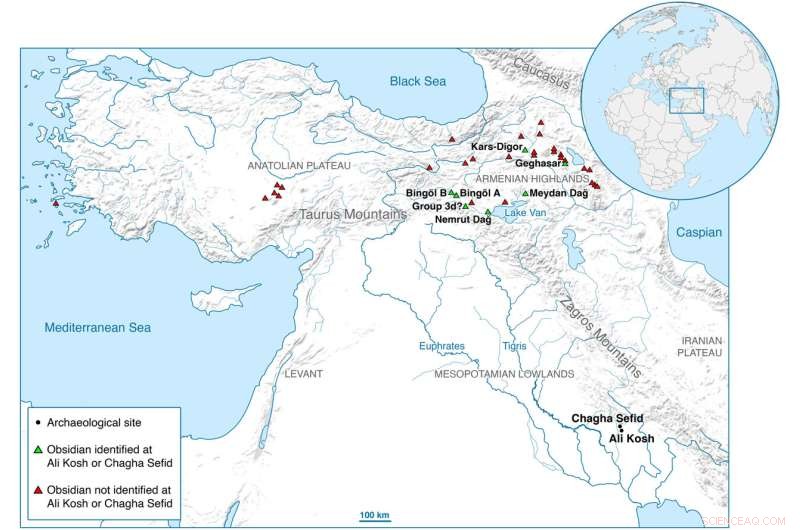 Neolithic Social Networks: New Insights from Obsidian Blade Analysis