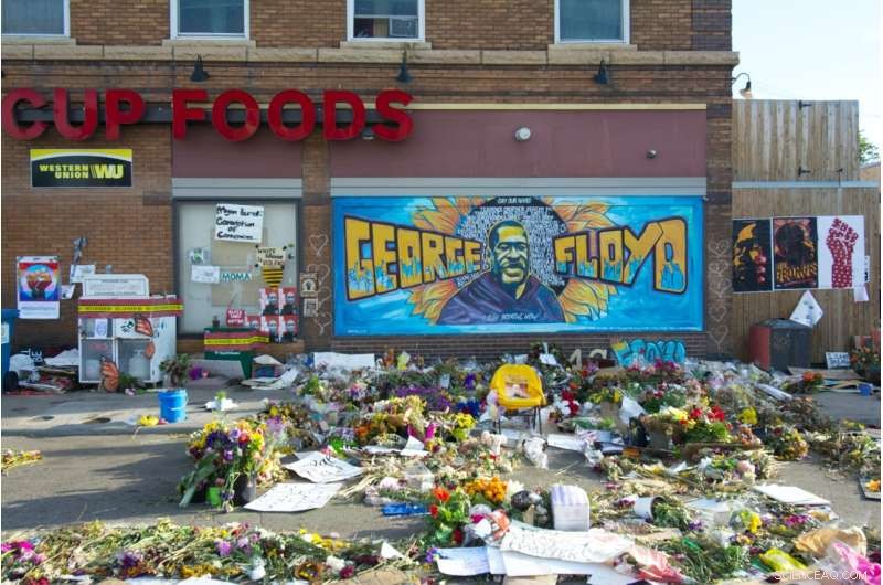 Twitter s Bias: Study Reveals Uneven Visibility for Conservative & Liberal News