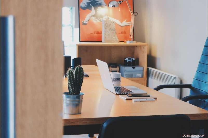 The Hidden Cost of Headhunting: Why Recruiters Contribute to Employee Turnover