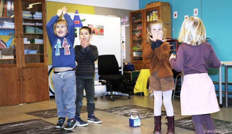 How Movement Boosts Letter Sound Recognition in Early Reading