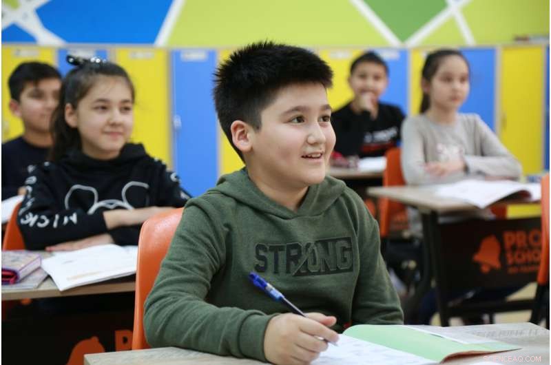 Boost English Learning Success: The Power of Consistency & Home Language Support