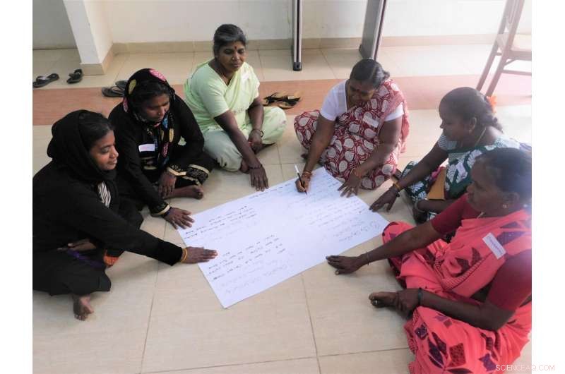 Bidi Rollers: Research Highlights Need for Alternatives in Indian Tobacco Industry