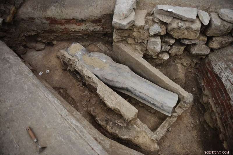 Archaeological Discovery: 14th-Century Tombs Found at Notre Dame