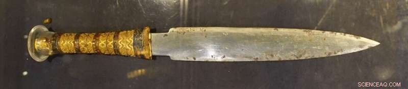 Ancient Dagger in Tutankhamun s Tomb May Have Foreign Origins | Archaeology News