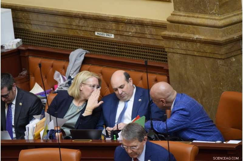 Utah Legislature: Analyzing Political Cooperation Networks in 2022