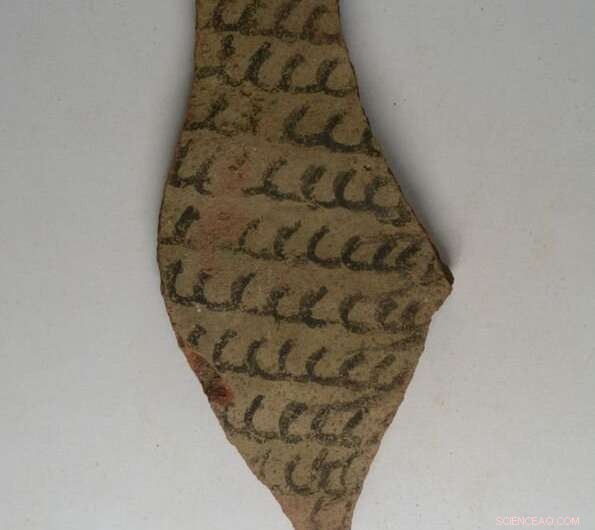 Ancient Egyptian Pottery Sherds Reveal Daily Life & Administrative Records