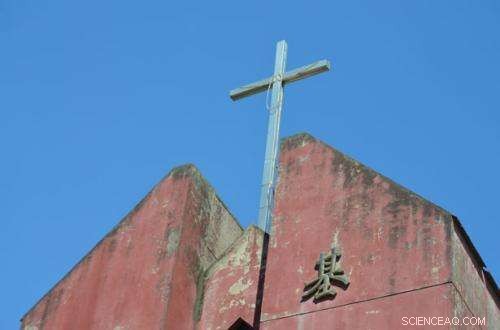 Religion & Reentry: No Link to Improved Outcomes for Incarcerated Men