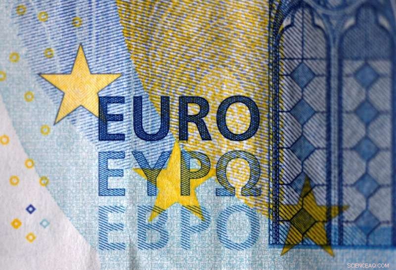 Euro Banknote Redesign: Artist Worries About National Rivalries