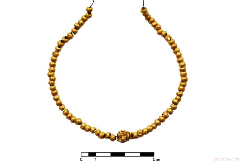 Nefertiti-Era Gold Jewelry Unearthed in Cyprus Bronze Age Tombs