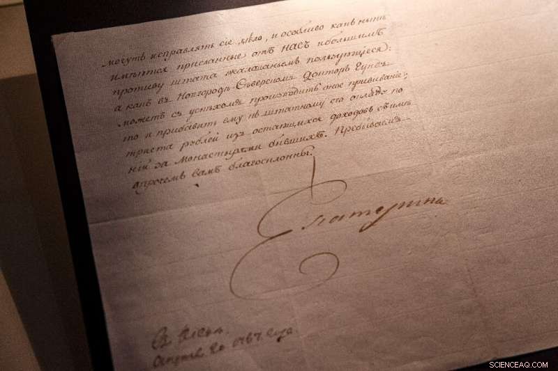 Catherine the Great s Smallpox Letter: A Historical Parallel to Russia s Modern Vaccination Challenges