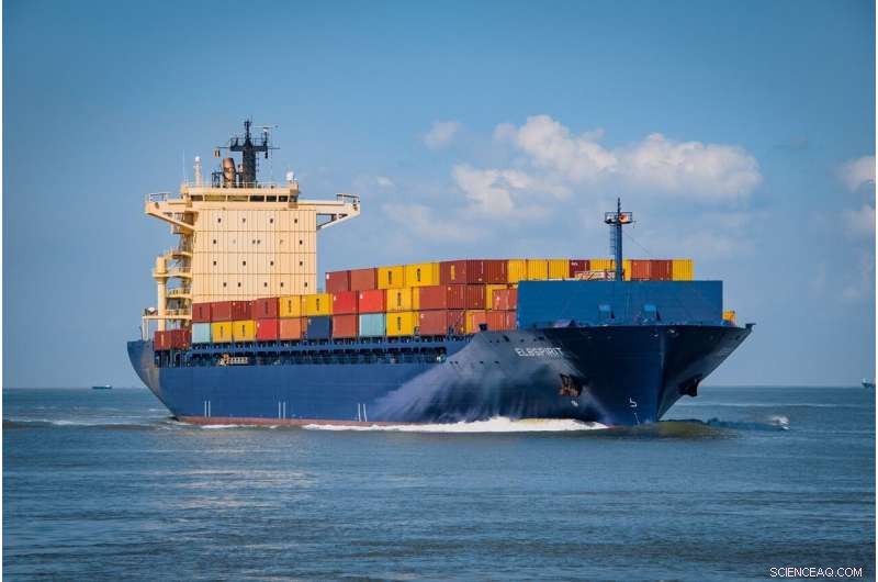 Decarbonizing Container Shipping: A Silver Lining in Supply Chain Challenges