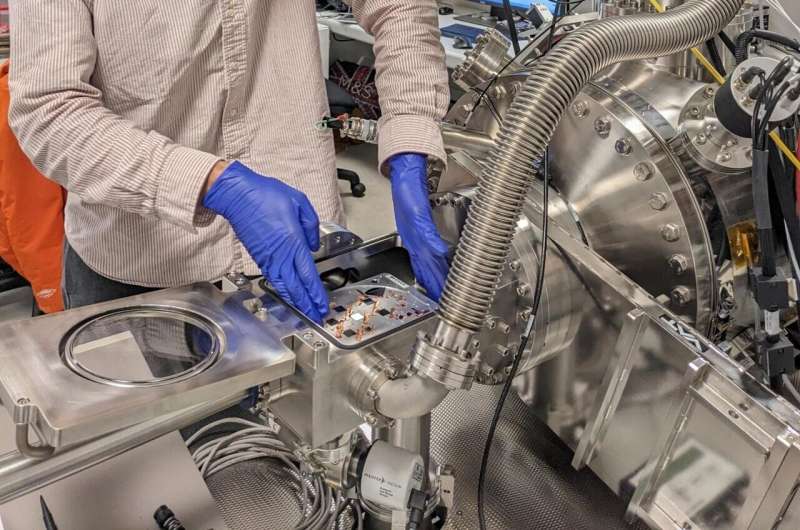 Advanced Silicon Chip Enables Progress in Quantum Computing