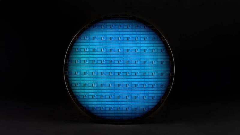 Intel Achieves High Qubit Control Fidelity in Silicon Spin Qubits