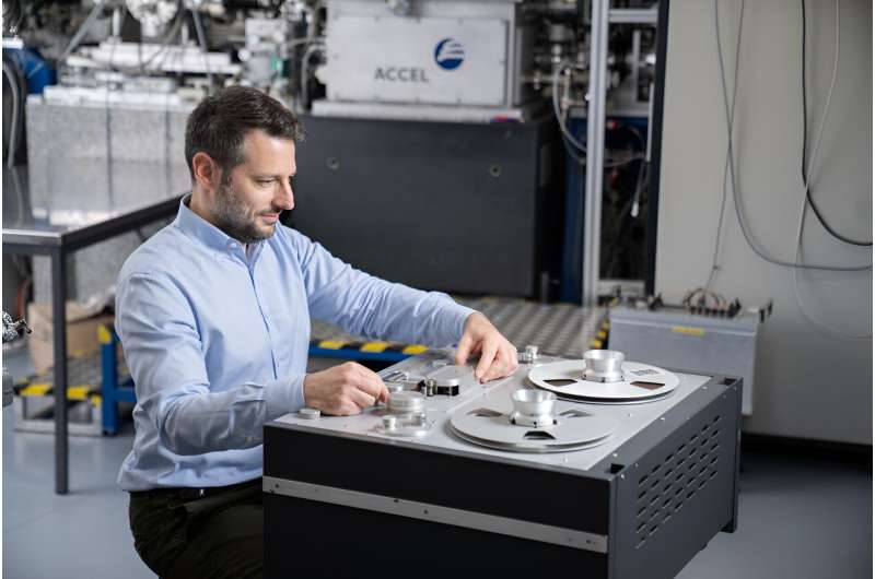 Physicist Uses X-rays to Restore Historic Music Recordings