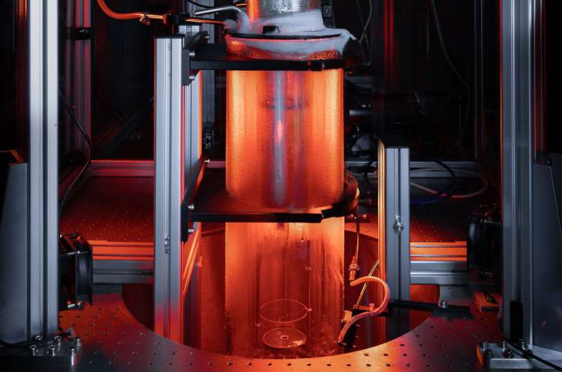 Quantum Vortex Experiment Offers New Insights into Black Hole Behavior