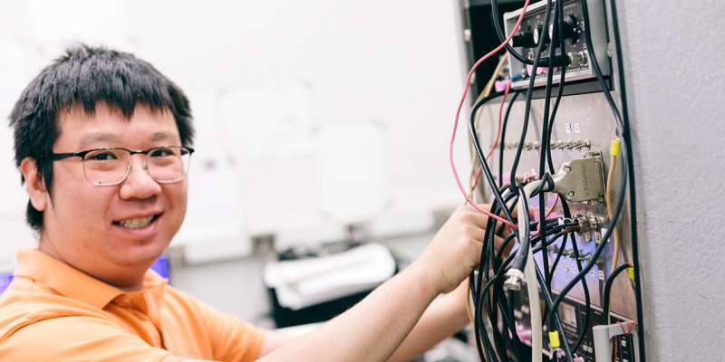 New Quantum State Discovered: Six-Flux Composite Fermions Reveal Novel Particle Behavior