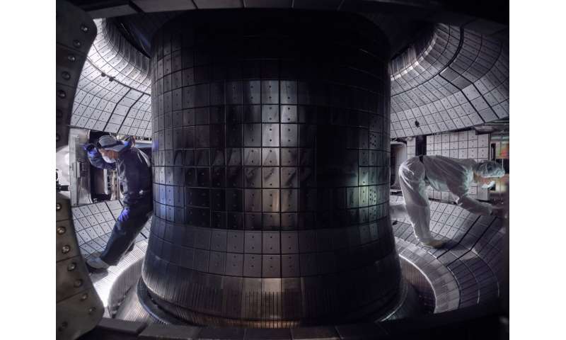 KSTAR Fusion Reactor Achieves Long-Pulse Operation with Divertor Upgrades