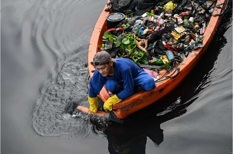Philippines Deploys River Rangers to Combat Plastic Pollution