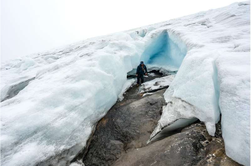 Ritacuba Blanco Glacier: A Vanishing Colombian Icon