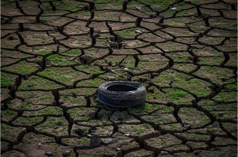 Ancient Philippine Settlement Resurfaces After Drought Lows Water Levels