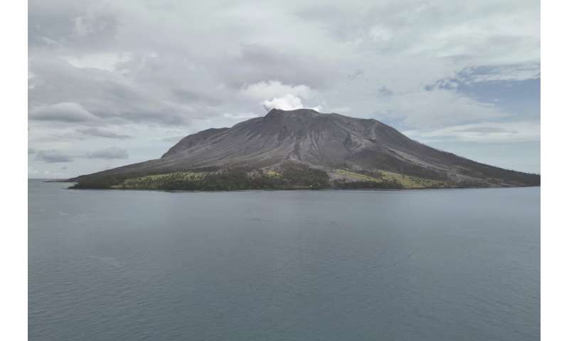 Mount Ruang Eruption: Over 2,100 Evacuated in Indonesia
