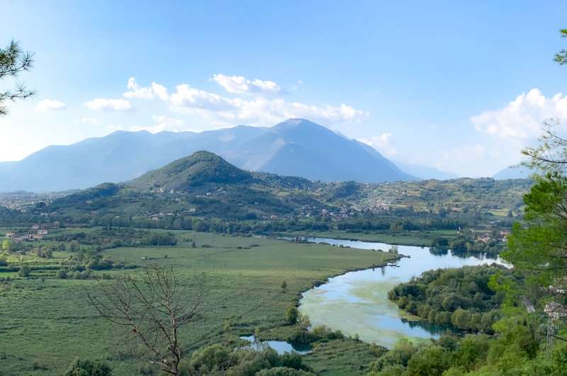 Italian Apennines: Groundwater s Role in CO2 Balance - Research Reveals