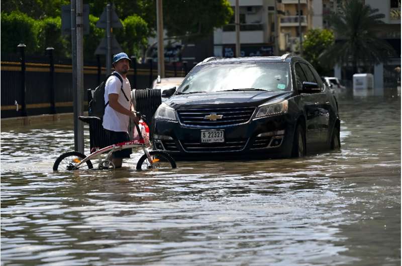 Dubai Flooding: Record Rainfall Causes Road & Airport Disruptions