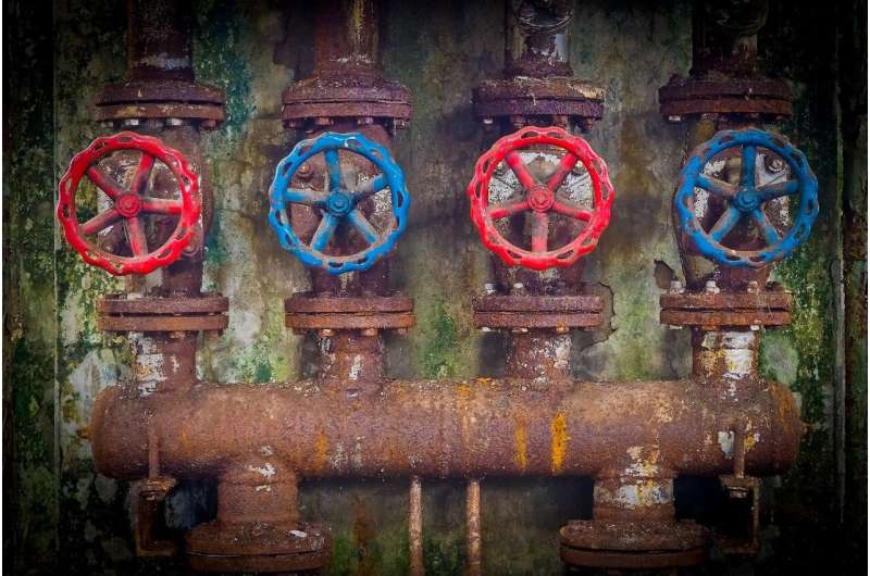 Climate Change Threatens Southern US Water Infrastructure: Challenges & Solutions