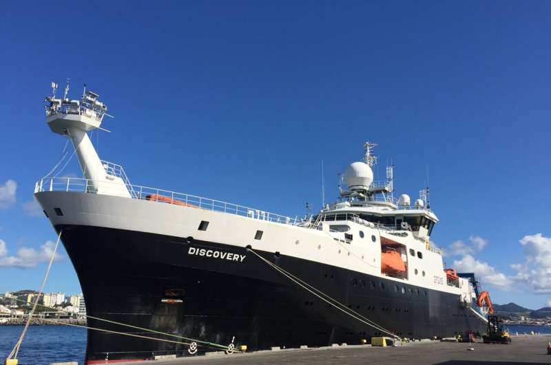 Ocean Waves Redistribute PFAS Contaminants to Coastal Areas - New Research