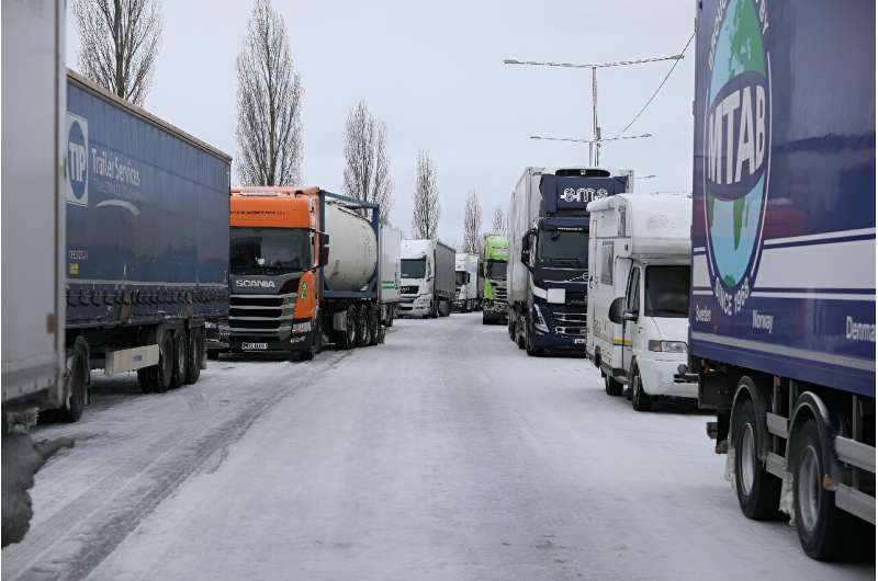 Severe Snowstorm Disrupts Traffic and Government in Sweden