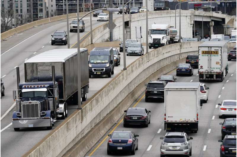 EPA Tightens Emissions Standards for Heavy-Duty Vehicles to Combat Climate Change