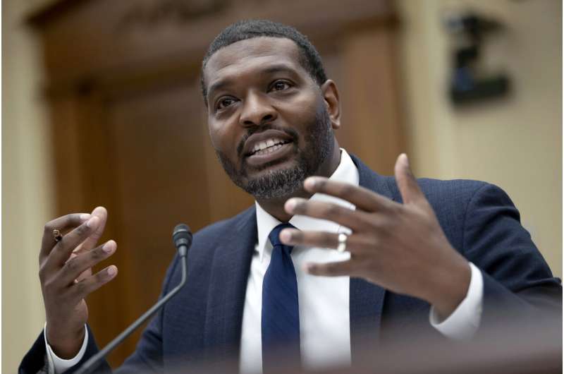 EPA Tightens Emissions Standards for Heavy-Duty Vehicles to Combat Climate Change