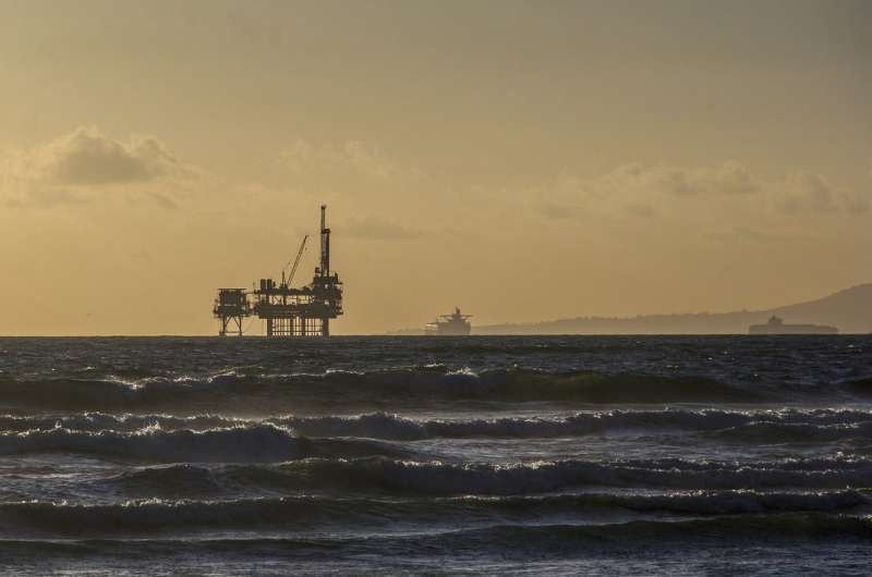 Decommissioning Marine Structures: Balancing Cost & Environmental Impact