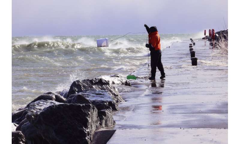 Great Lakes Ice Loss: Scientists Investigate Impacts on Ecosystems