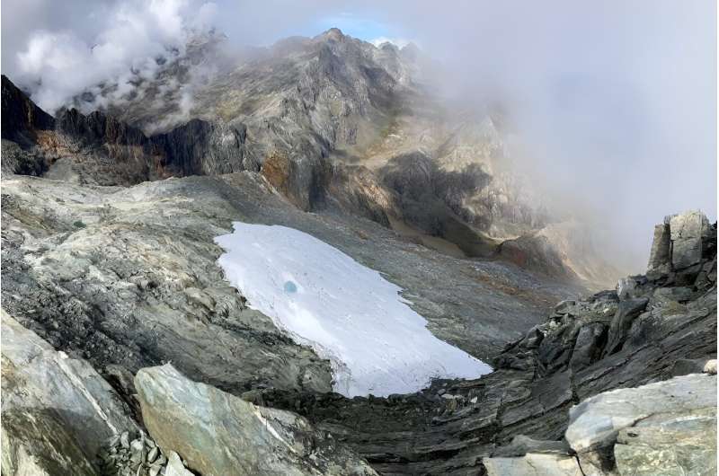 Venezuela s Last Glacier: Government Plan Faces Skepticism