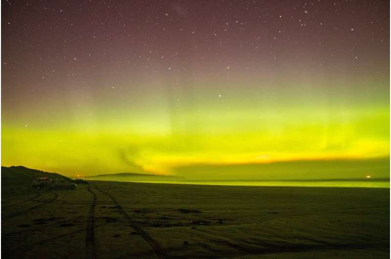 Understanding Auroras: Predictability, Visibility & Upcoming Displays