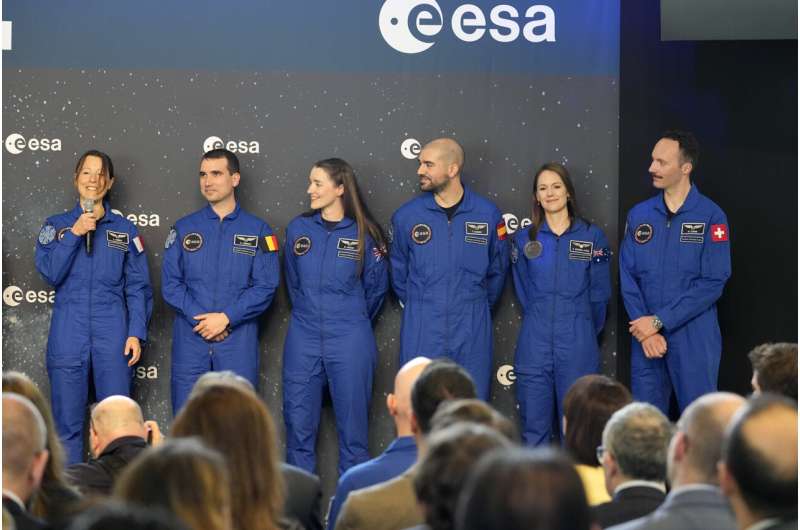 ESA Selects 5 New Astronauts: Expanding Europe s Space Exploration Program