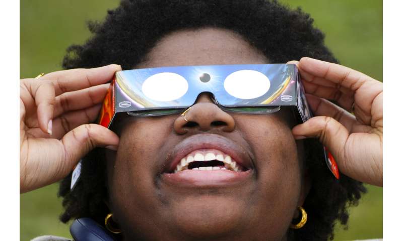 North America s Total Solar Eclipse: Reactions & Traffic Delays