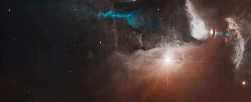 Hubble Telescope Captures Stunning Cosmic Light Show from Newborn Star